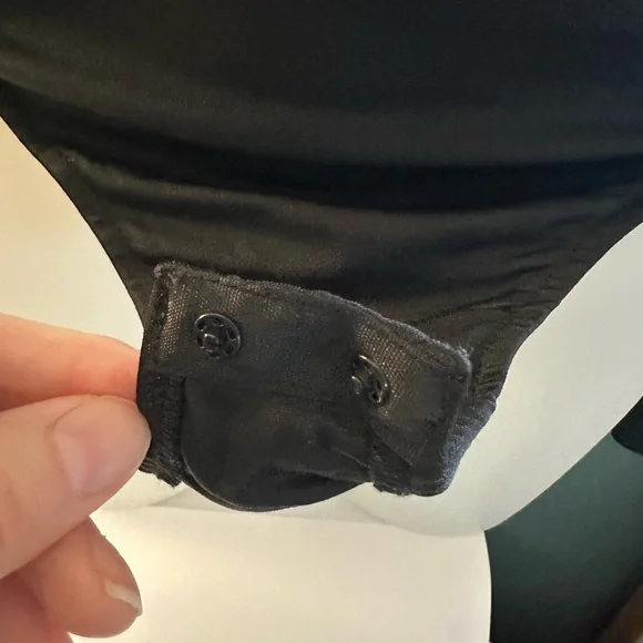 Lulu's Black Wrap Ruched Long Sleeve Bodysuit Large - Picture 4 of 7